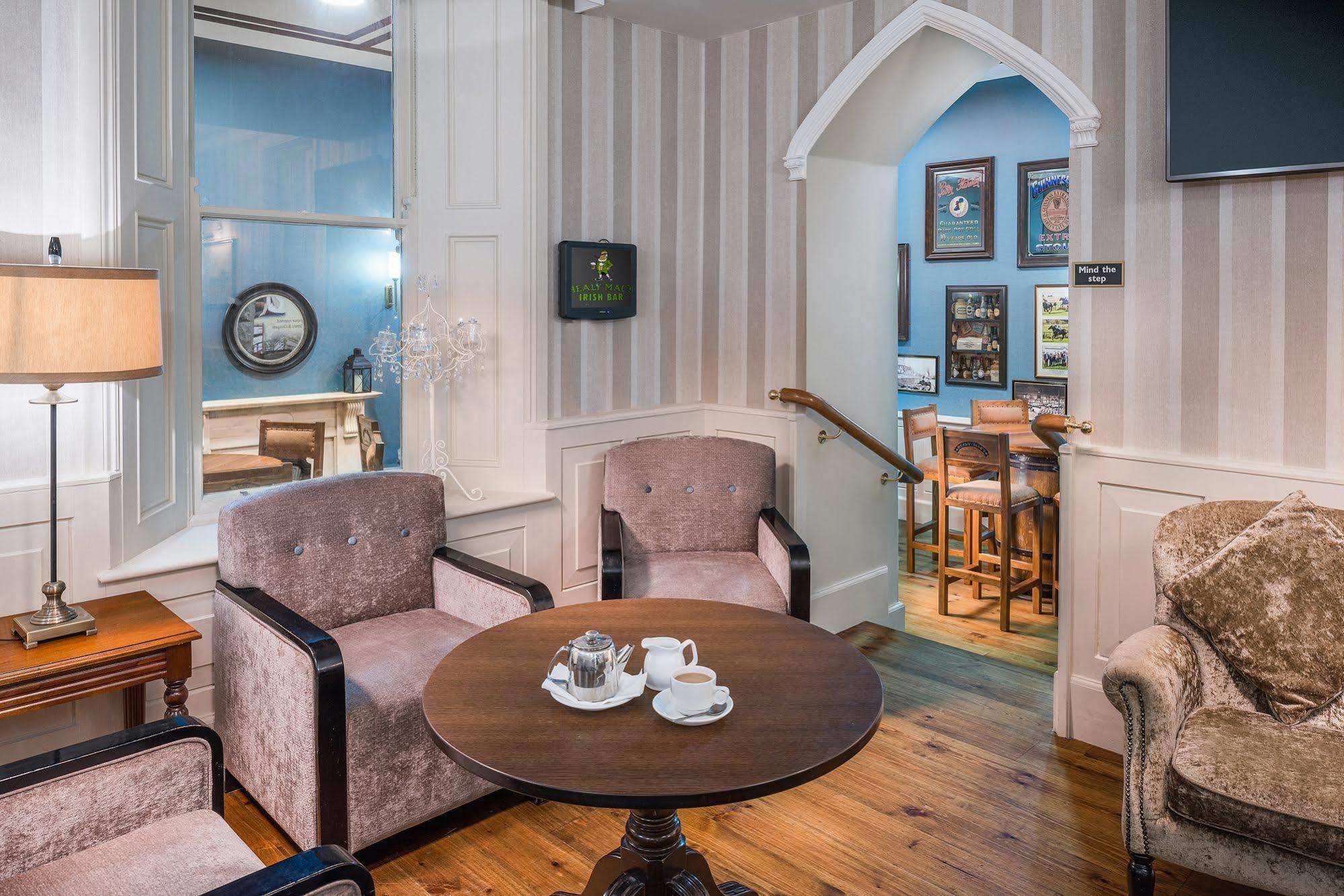 Hotel Breaffy House And